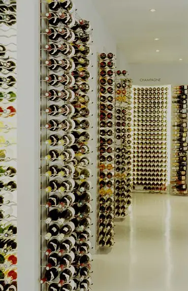 Need to revitalize your wine store? Click here and start with a FREE design package