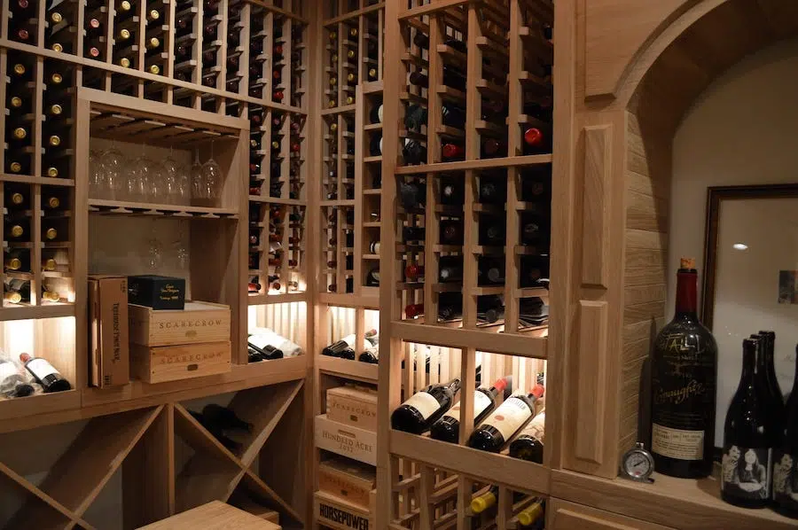 Rustic Wine Cellar Designs With Oakwood
