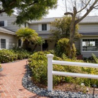 This California home is where we built a gorgeous small modern wine cellar.