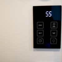 This small panel allows you to monitor and control temperature and humidity in your home wine cellar.